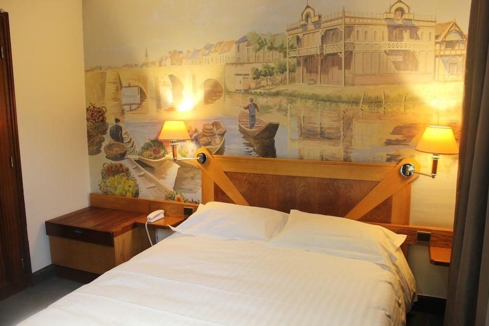 Le Carlton Hotel 3*