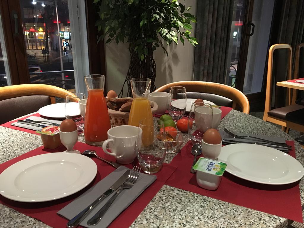 Hotel Le Carlton 3*